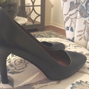 Banana Republic Black Pumps Heels Size 7